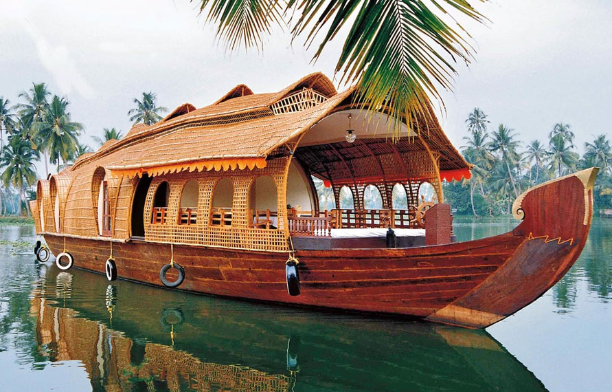 Visite en bateau maison avec l'Inde du Sud